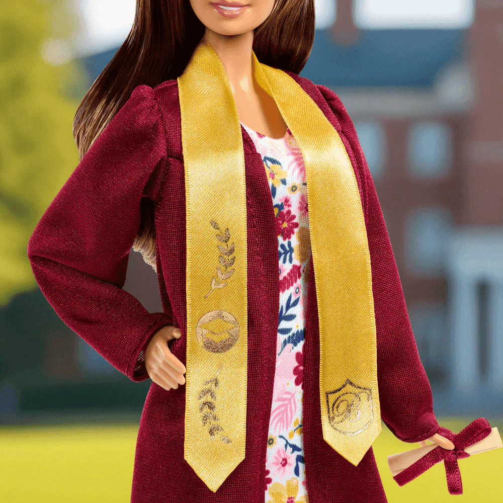 Barbie Deseos de Graduación muñeca con toga y diploma 6 años - Image 4
