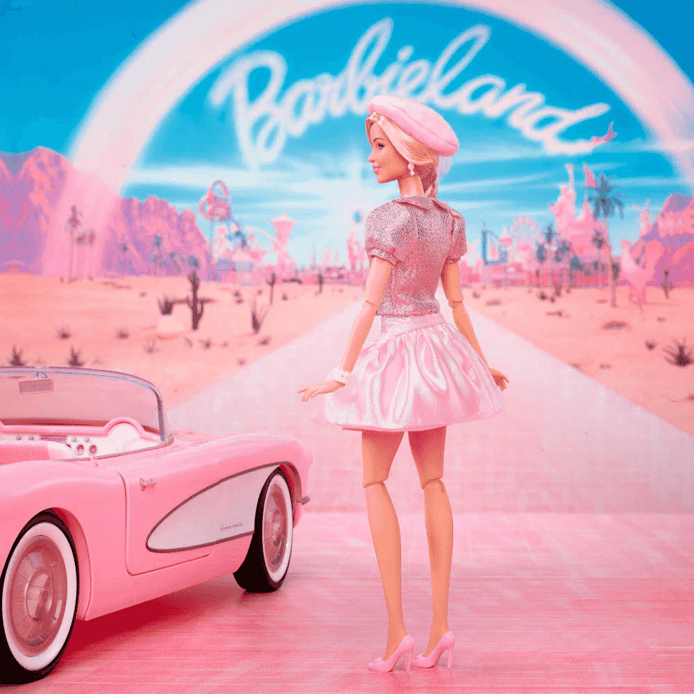 Barbie Muñeca inspirada en la película con vestido rosa de cuadros 6 años - Image 6