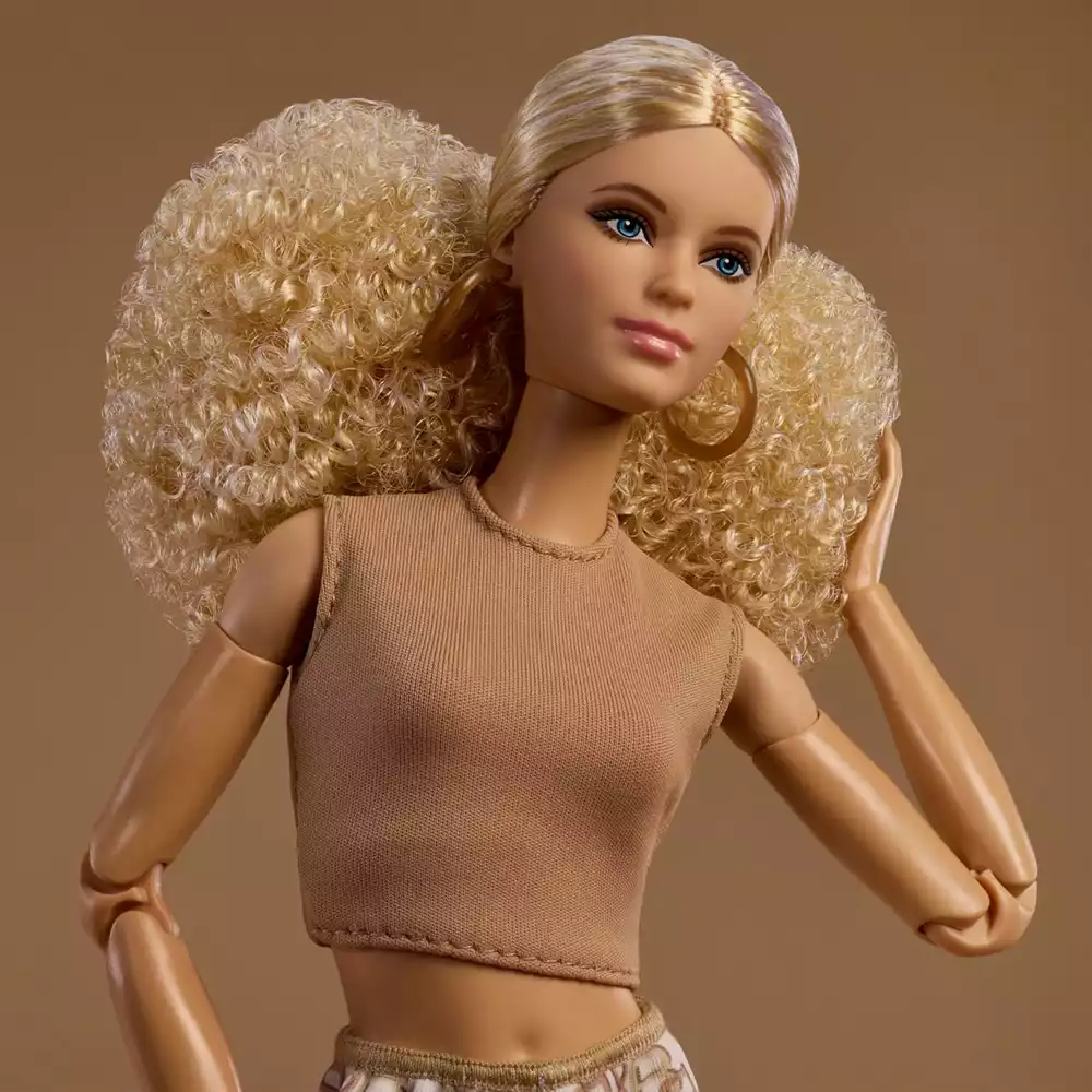 Barbie Signature Barbie Basics 07 - Image 4
