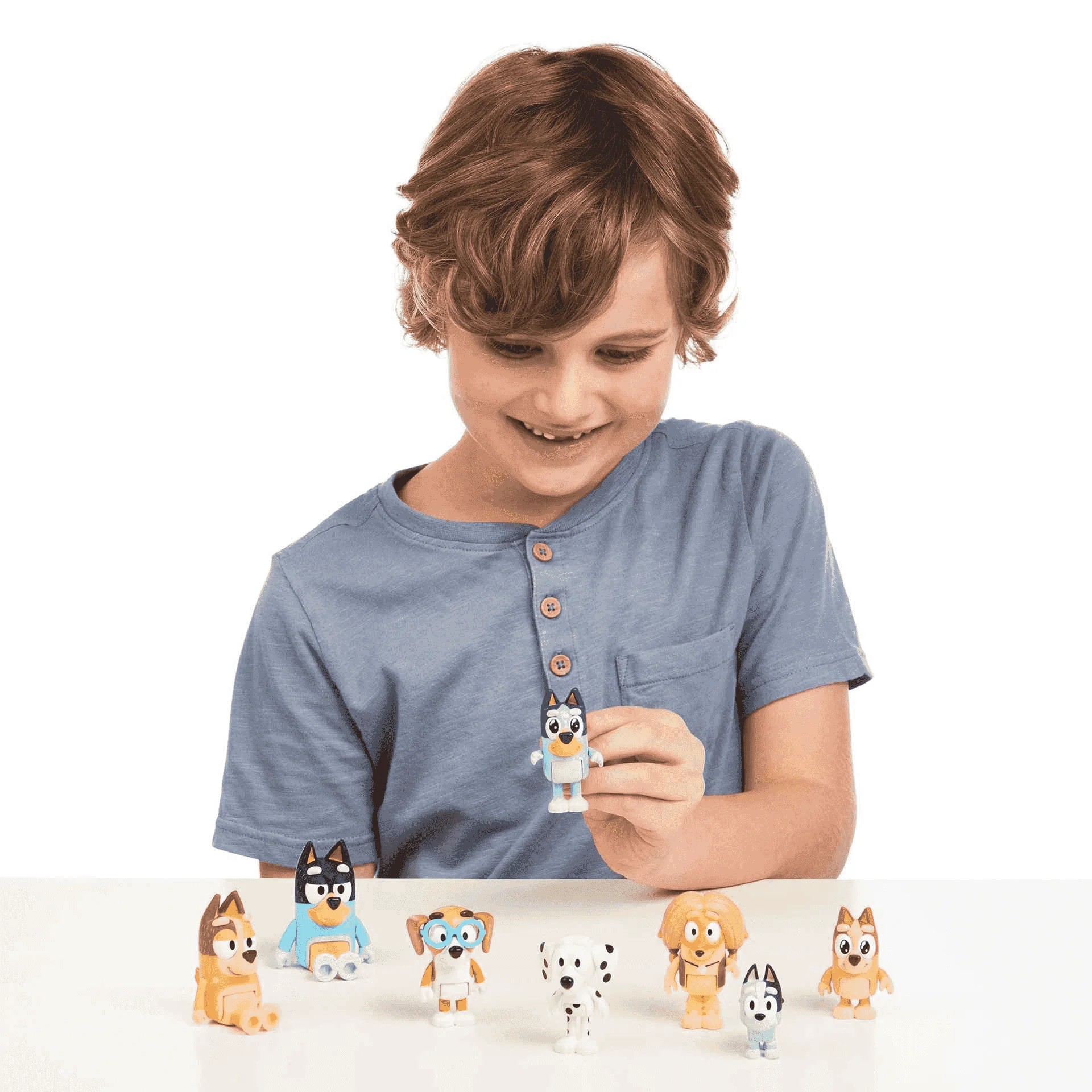 Bluey Pack 8 Figuras Familia y Compañeros del cole - Image 3