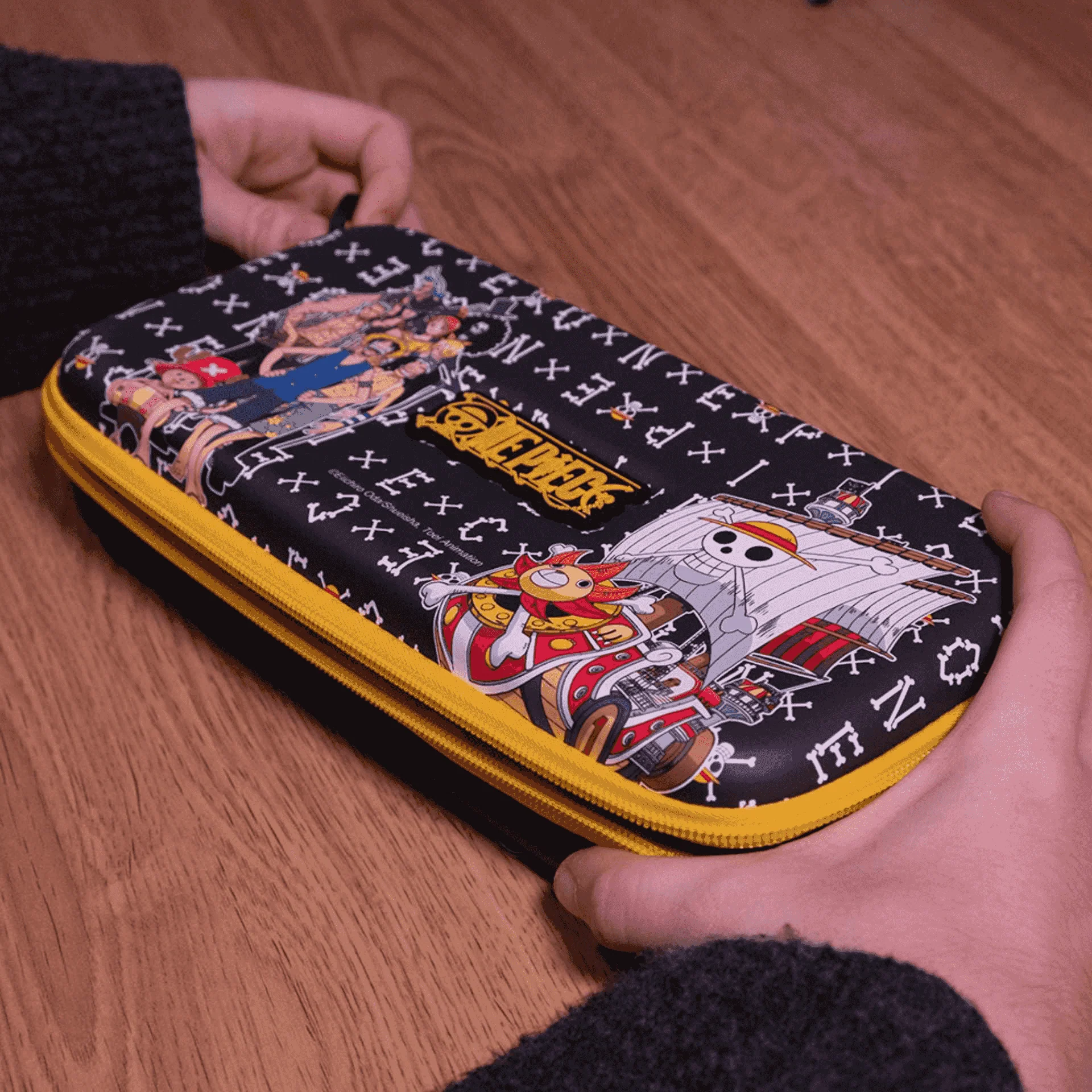 Bolsa Premium One Piece Thousand Sunny para Nintendo Switch - Image 2