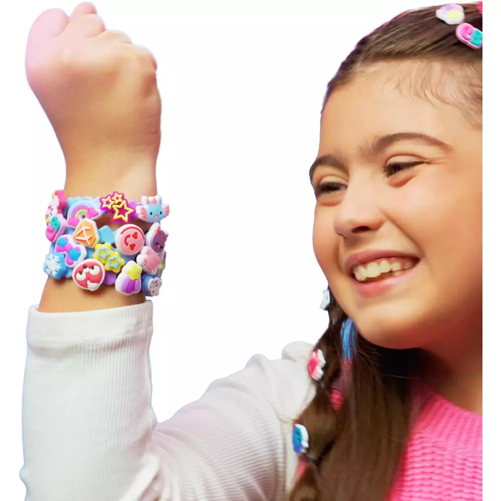 Cry Babies Magic Tears Charmz Muñeca Coleccionable Coney con Pins Personalizables - Image 4
