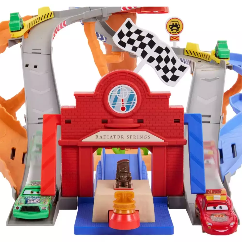Disney Pixar Cars Circuito de Rescate en Radiador Springs – Conjunto con Rayo McQueen, Chick Hicks y - Image 2