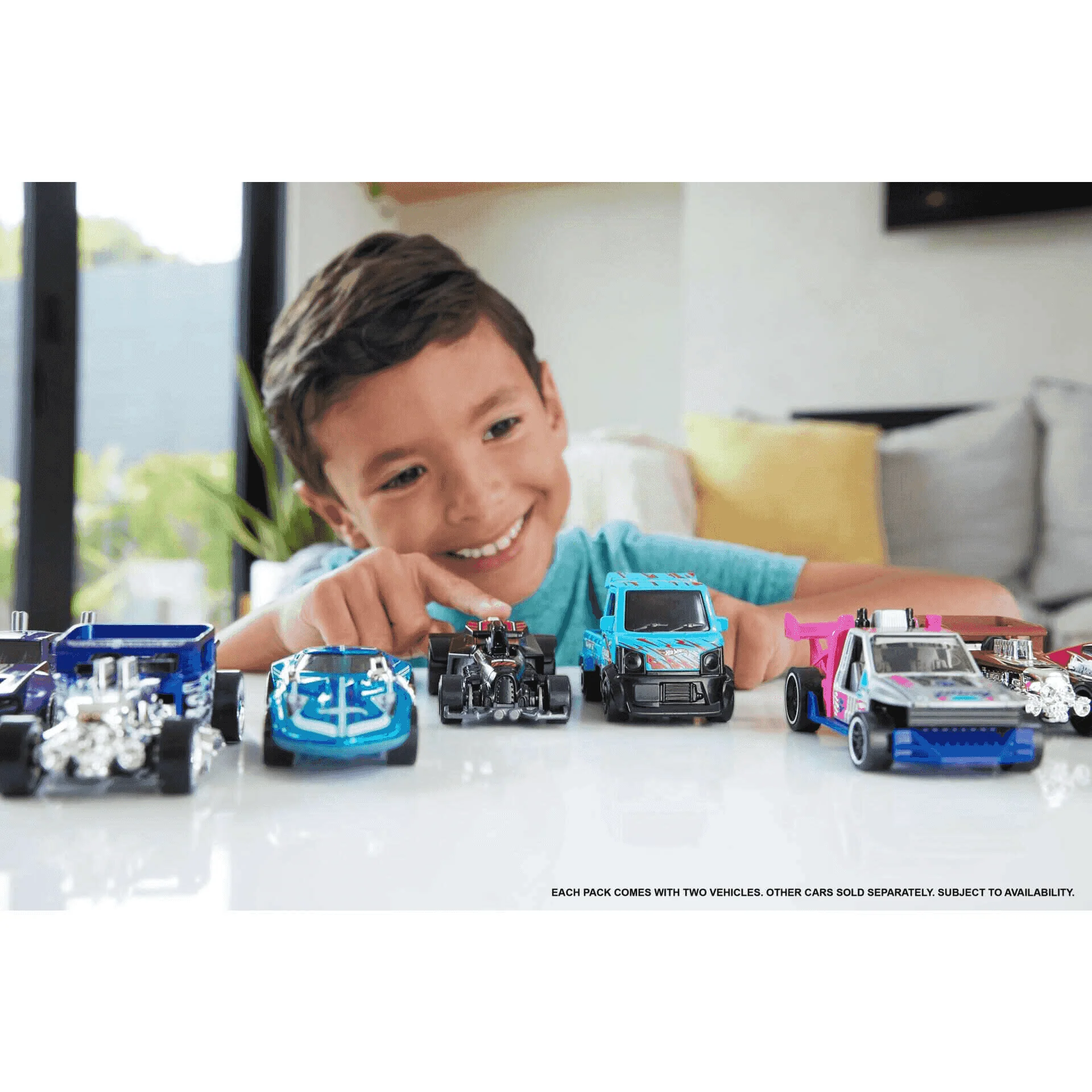 Hot Wheels Pack 2 coches de juguete de carreras - Image 5
