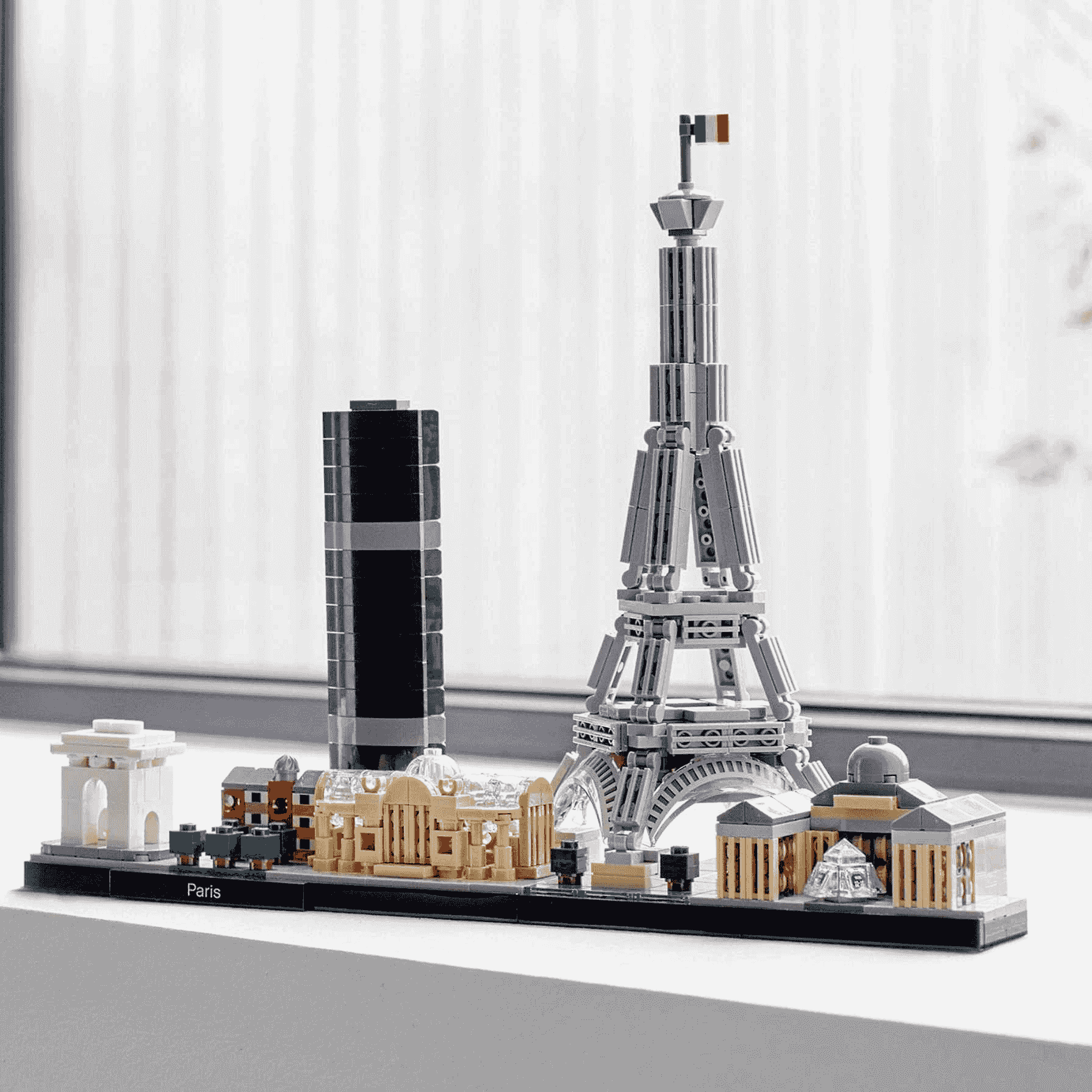 Kit de construcción LEGO Architecture Skyline Collection (694 elementos): París (21044) - Image 4