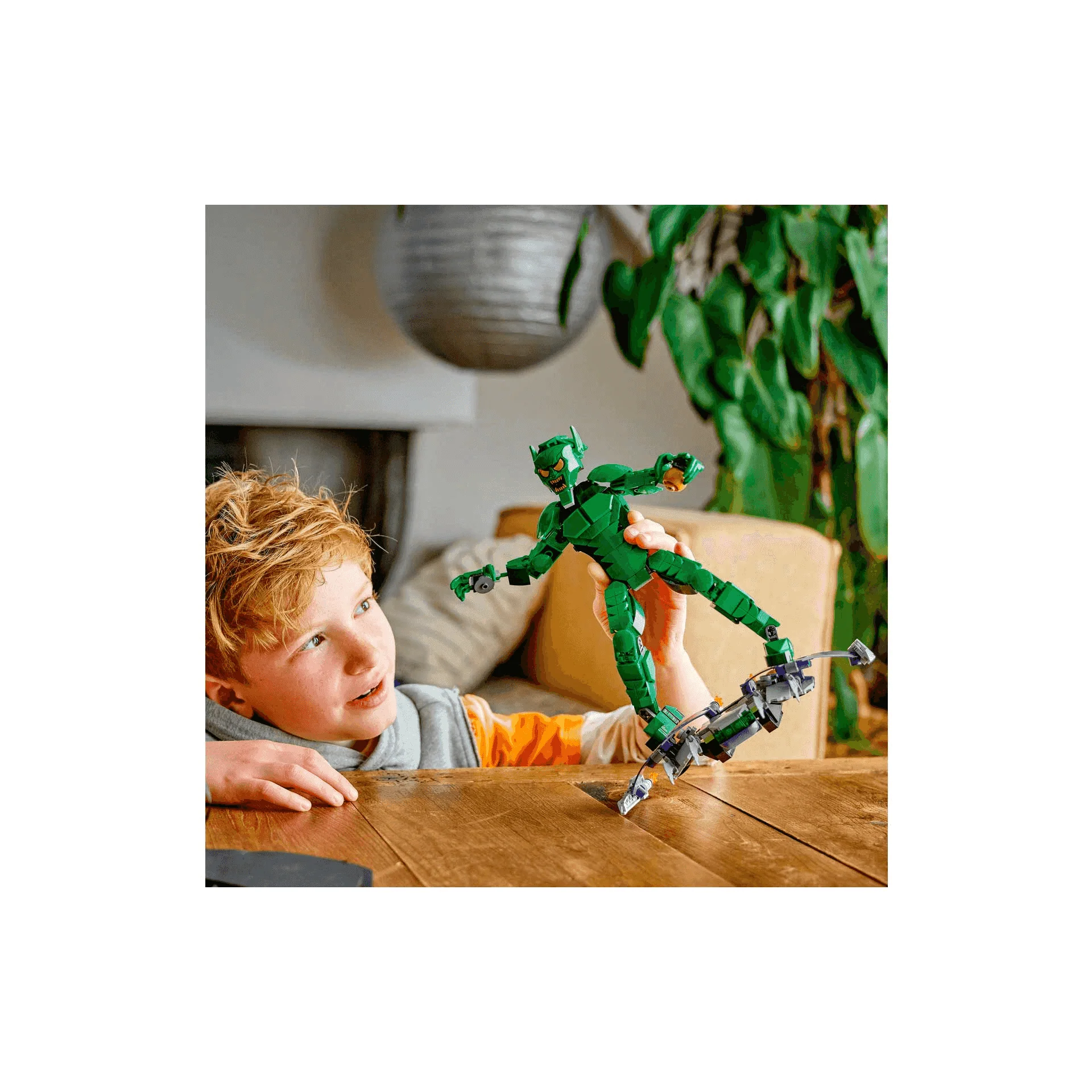 LEGO Figura para Construir Duende Verde 76284 - Image 5
