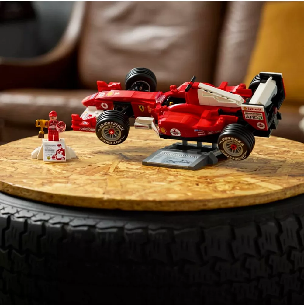 LEGO Icons Ferrari F2004 y Michael Schumacher – 11375 - Image 7