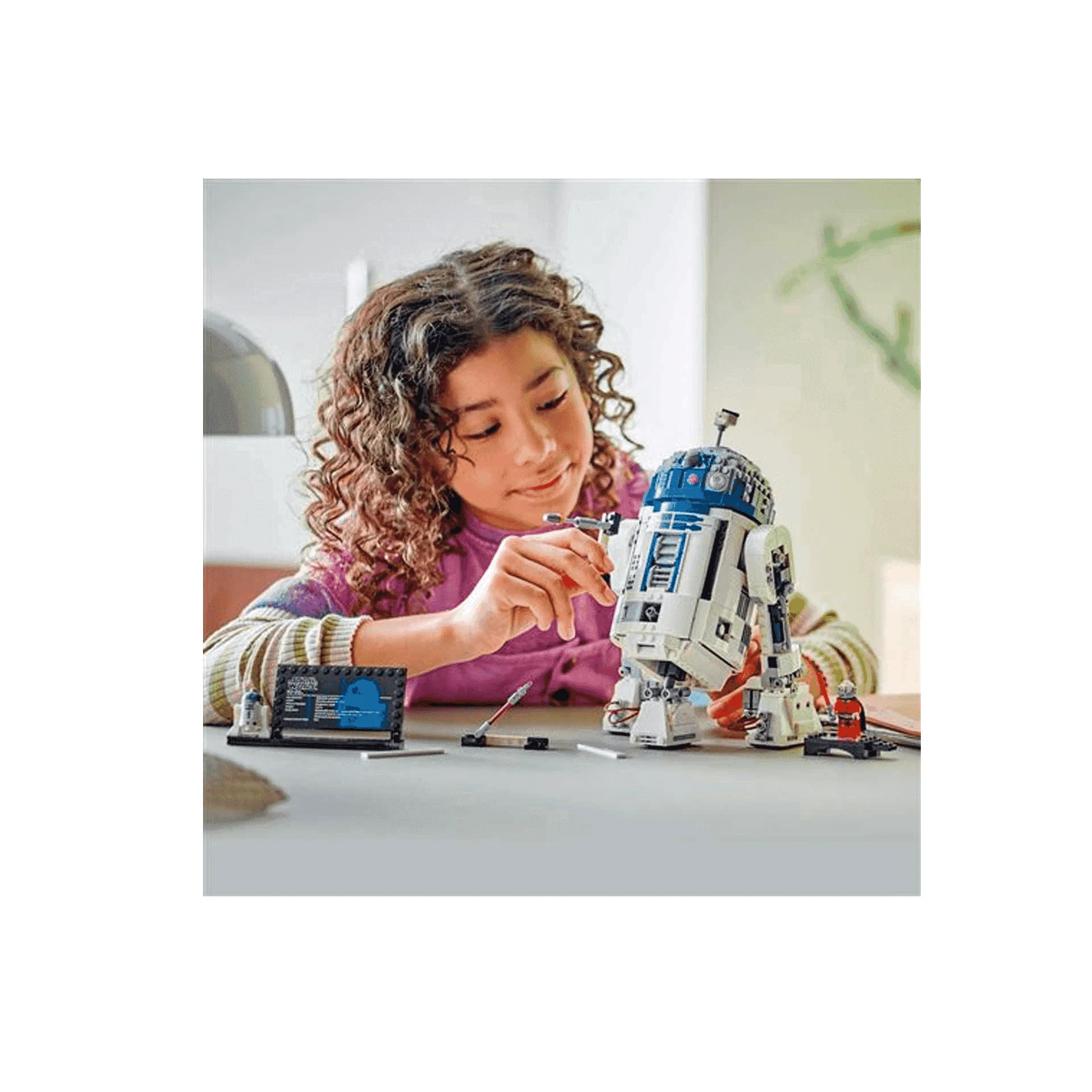 LEGO Star Wars R2D2 75379 - Image 4