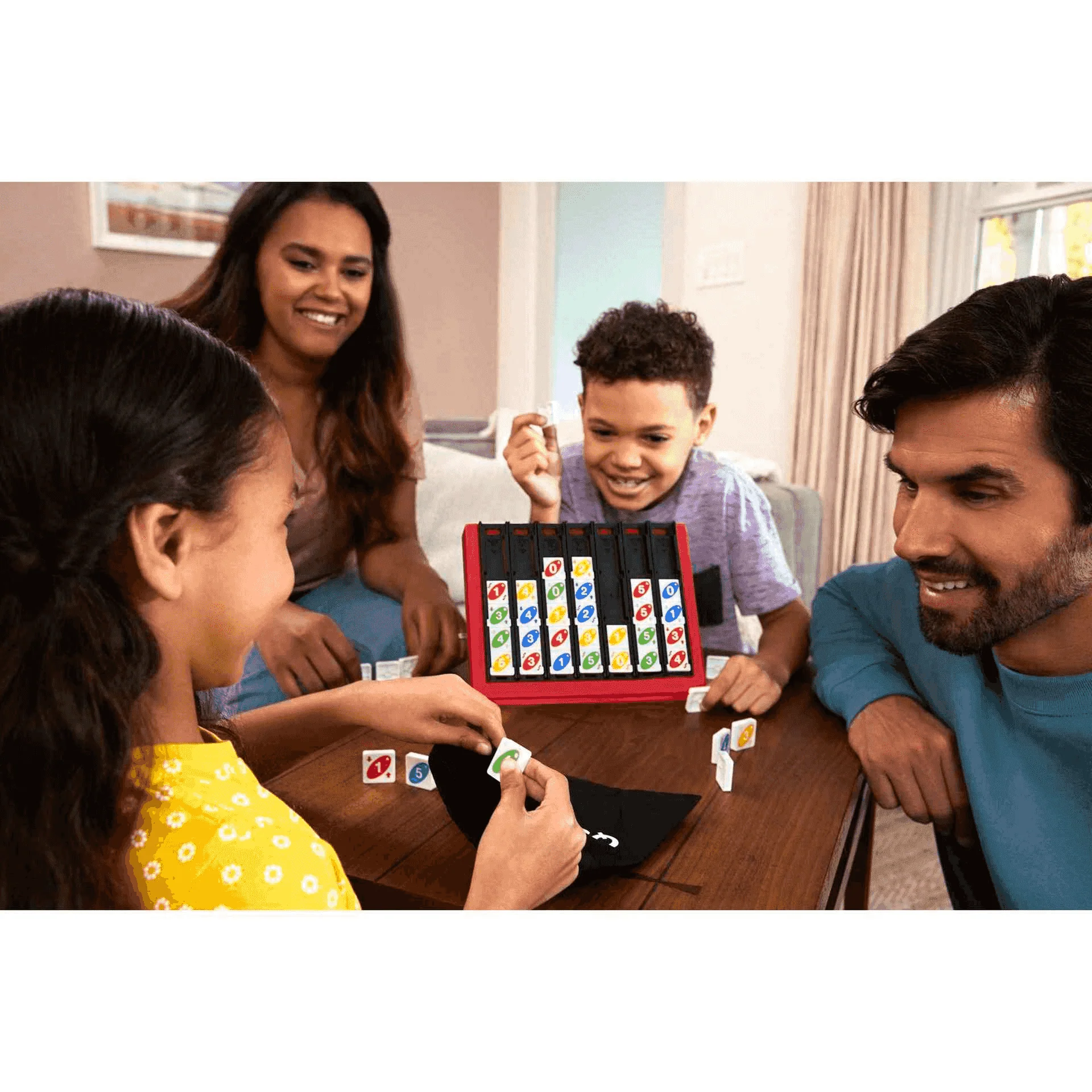 Mattel Games UNO Quatro Juego de mesa cuatro en raya con fichas - Image 2