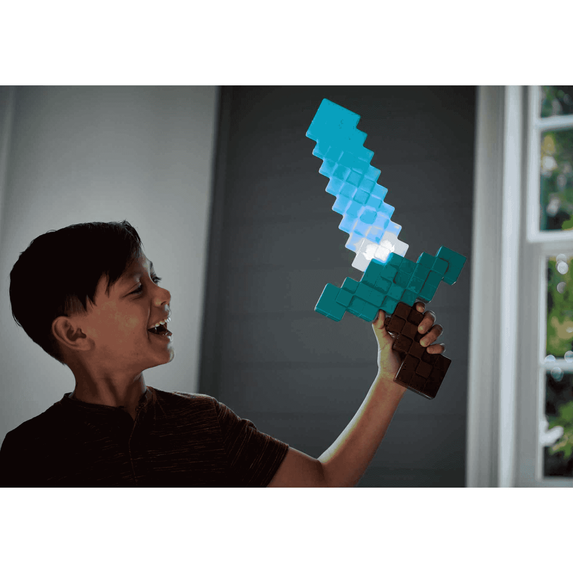 Minecraft Espada de diamante encantada con luces y sonidos juguetes - Image 2