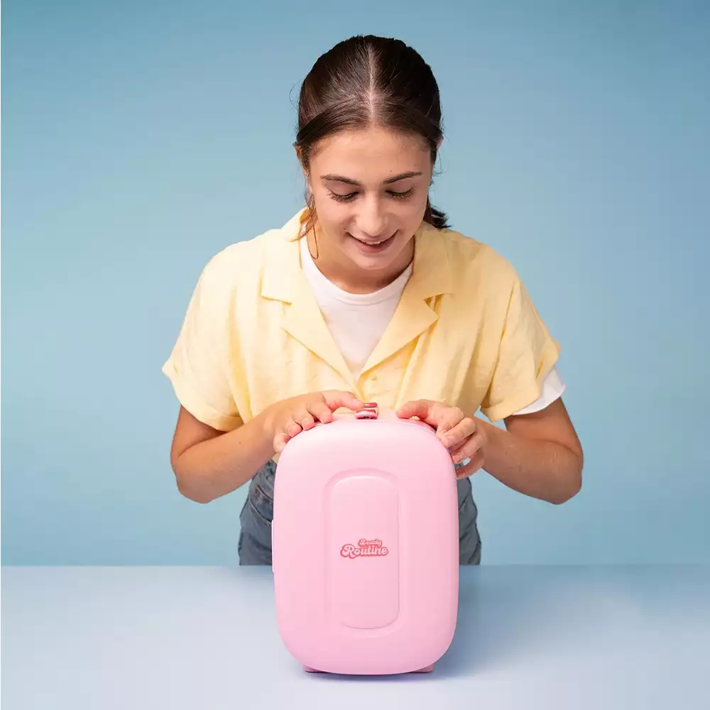 Mini Nevera Beauty 5 L – Frigorífico para accesorios cosméticos - Image 2