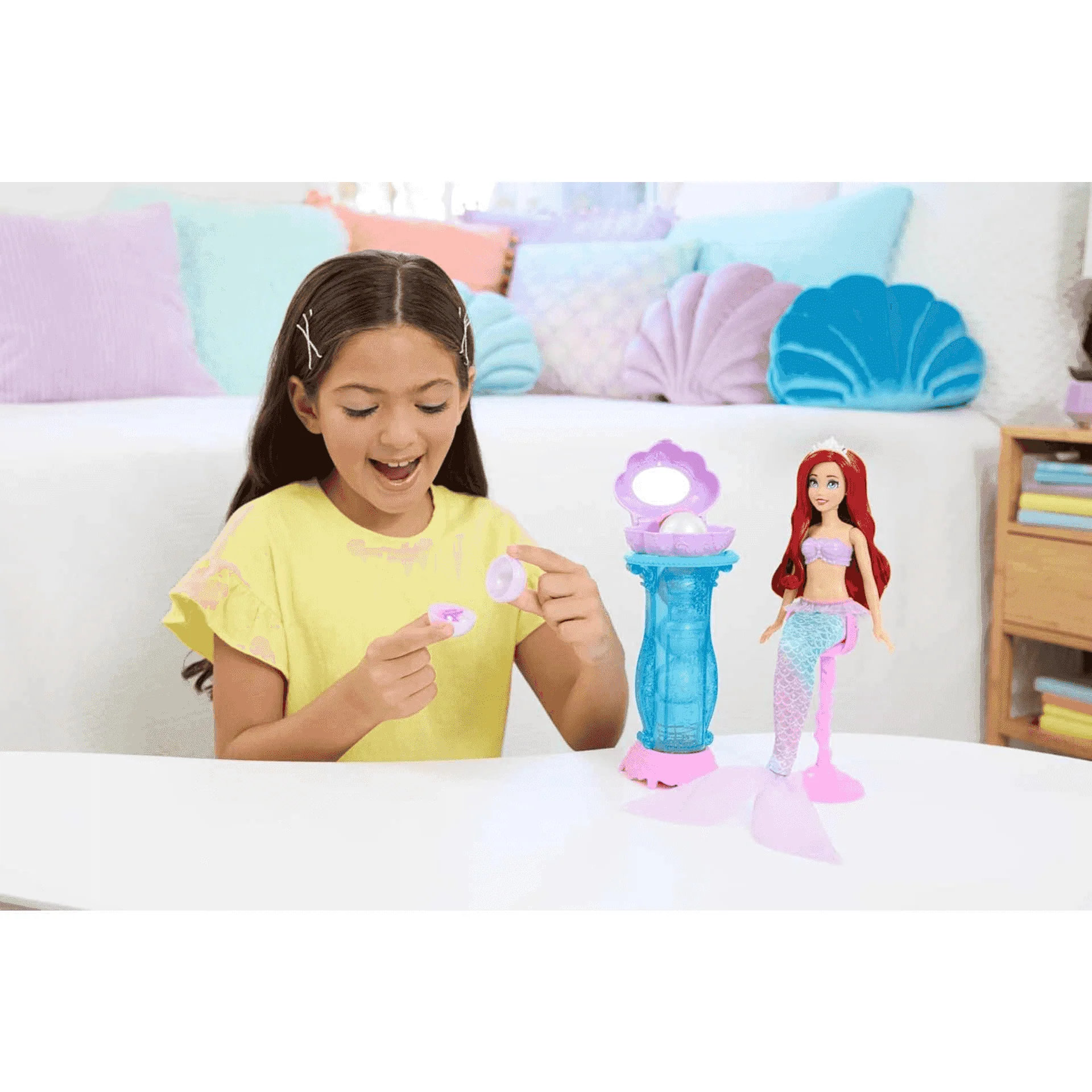 Muñeca Ariel con Tocador Desplegable - Image 3