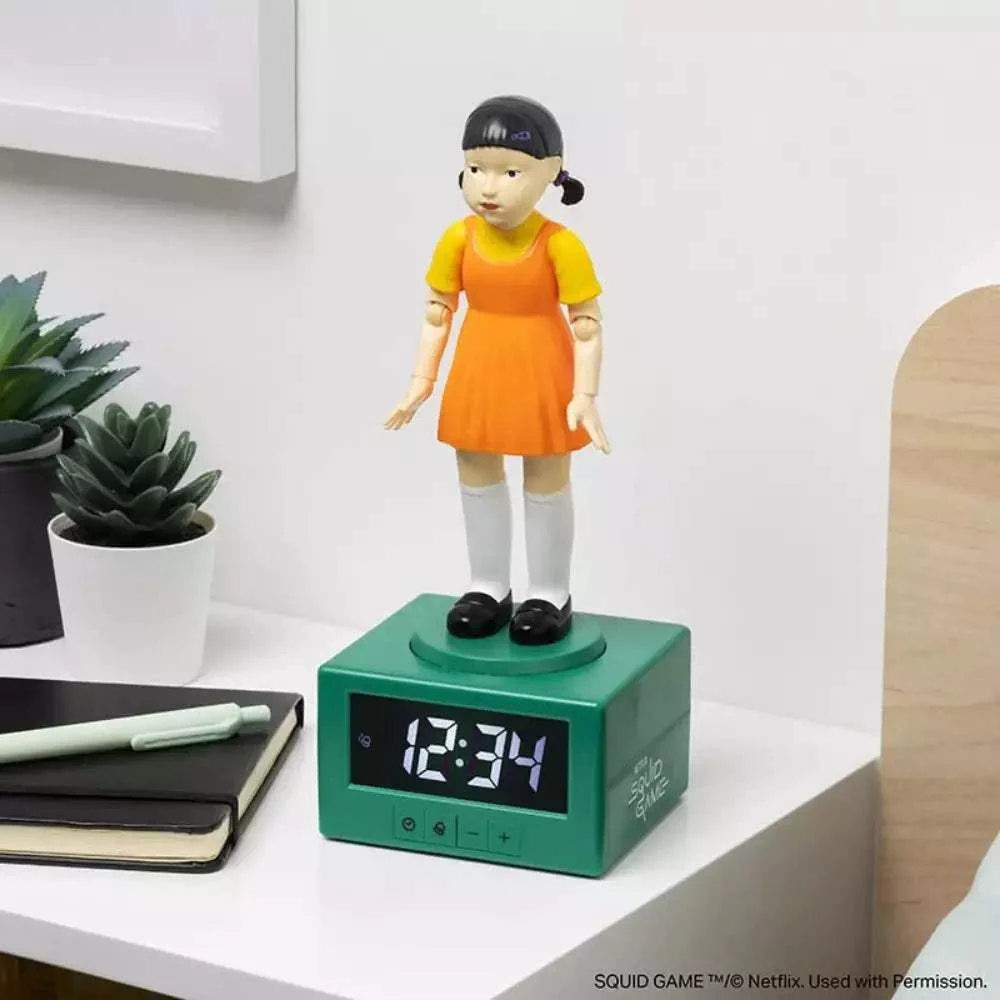 Reloj Despertador Muñeca Young-Hee – El Juego del Calamar - Image 4