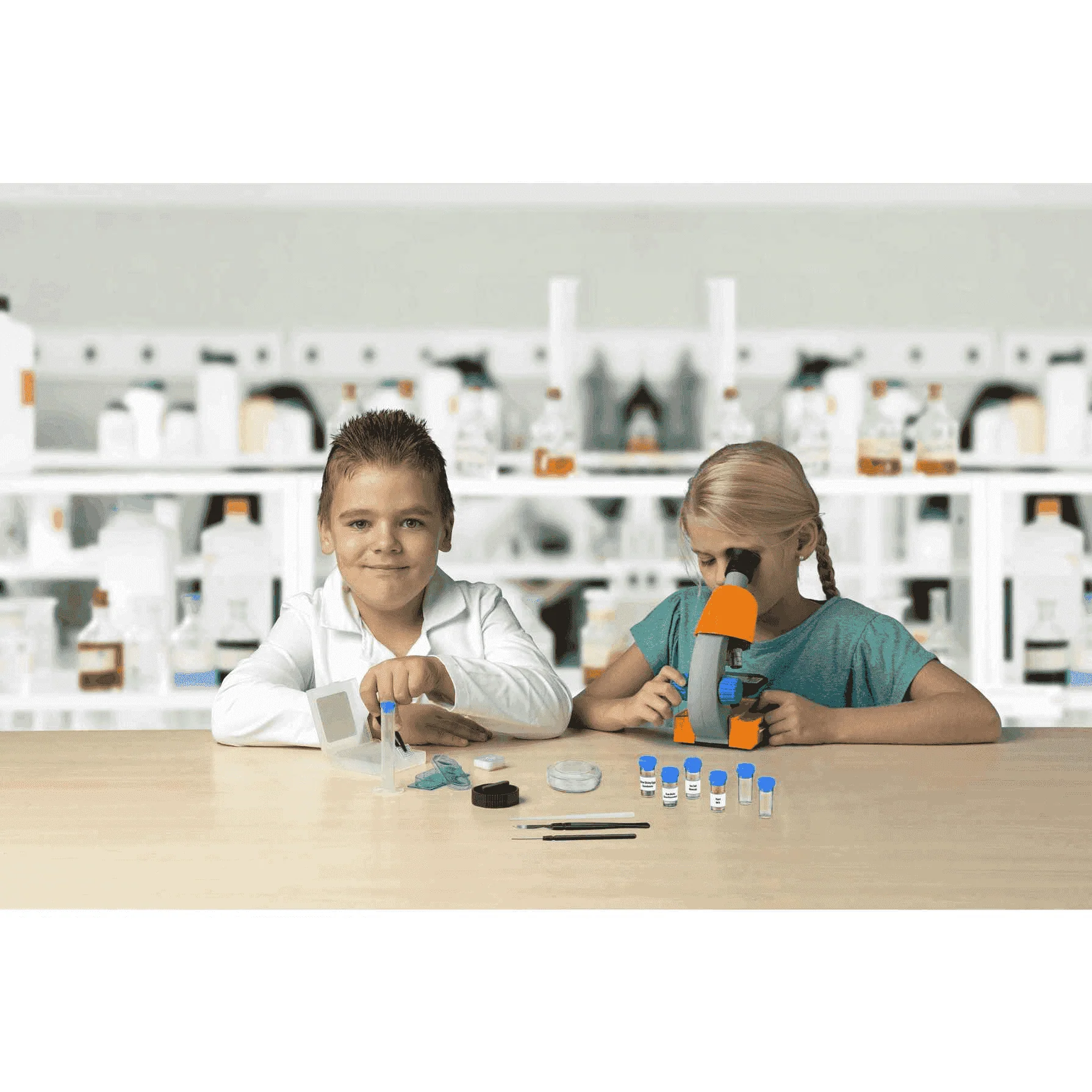 Set Microscopio Con Maleta Bresser - Image 3