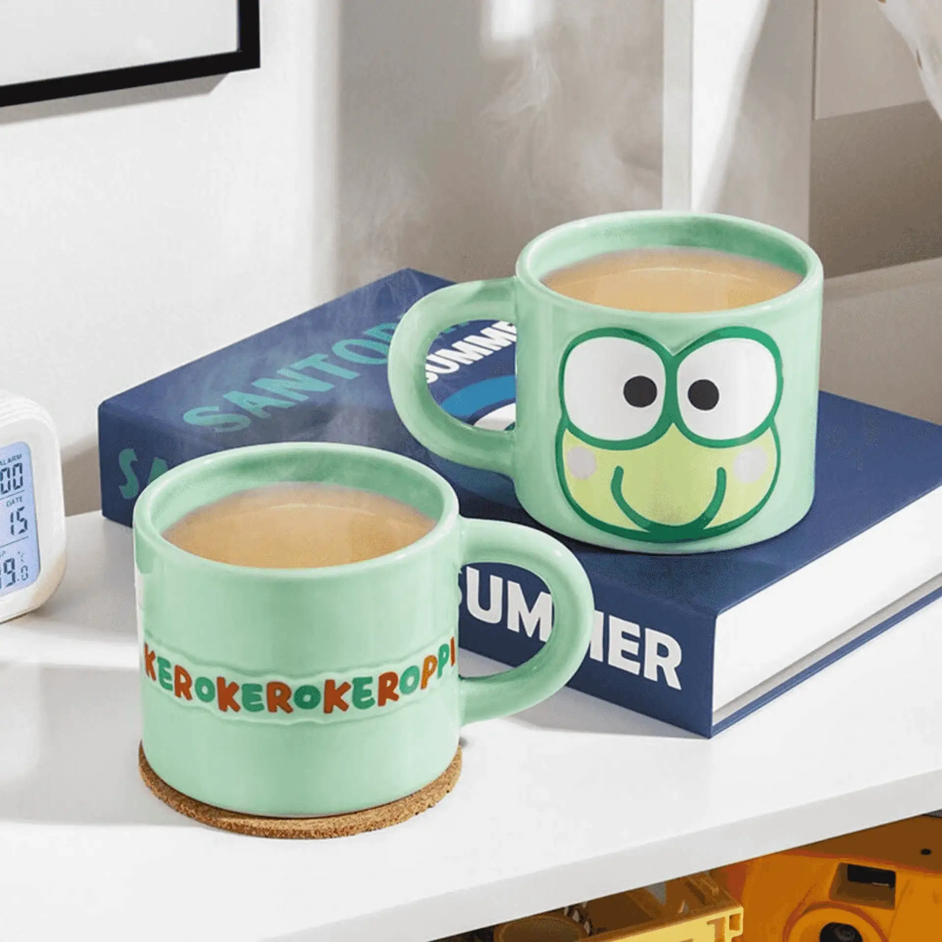 Taza Keroppi en relieve Hello Kitty – 400 ml – Paladone - Image 4